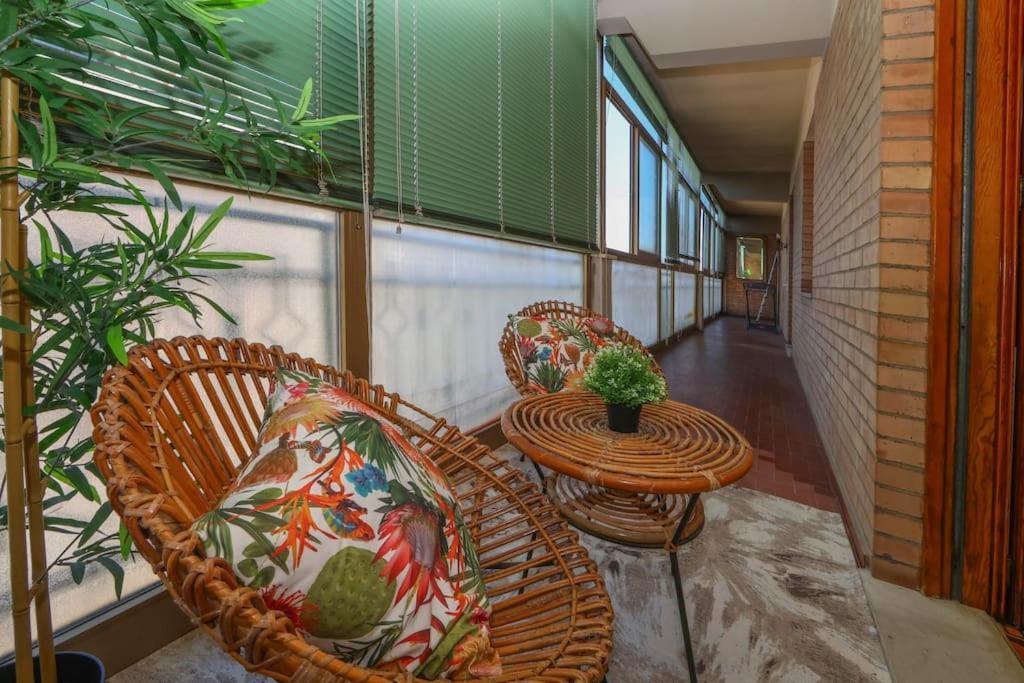 Apartment - Vicino Al Centro - Free Parking & Wi-fi