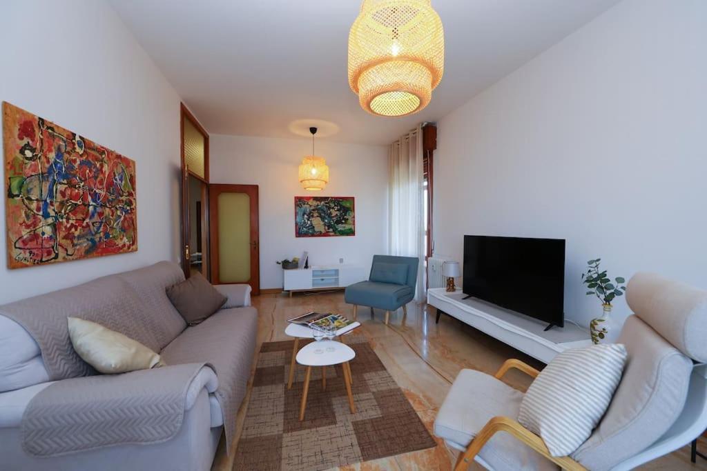 - Vicino Al Centro - Free Parking & Wi-fi Modena