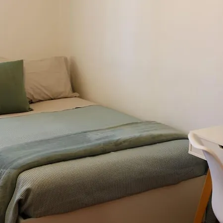 Modena - Vicino Al Centro - Free Parking & Wi-Fi Apartamento Exterior foto